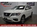 2020 Nissan Pathfinder White, 74K miles