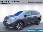 2021 Honda Pilot Touring w/Rear Captain's Chairs