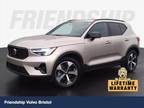 2023 Volvo XC40 B5 Ultimate Dark Theme