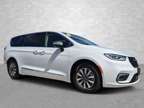2023 Chrysler Pacifica Hybrid Limited 2892 miles
