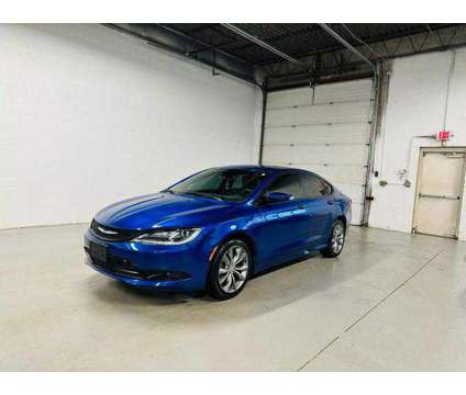 2015 Chrysler 200 for sale is a Blue 2015 Chrysler 200 Model Car for Sale in Addison IL