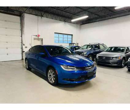 2015 Chrysler 200 for sale is a Blue 2015 Chrysler 200 Model Car for Sale in Addison IL