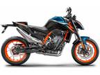 2023 KTM 890 Duke R