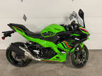 2024 Kawasaki Ninja 500 KRT Edition SE ABS