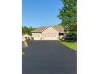 25275 Grizzly Ct Wyoming, MN