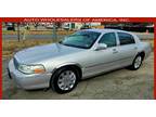 2004 LINCOLN TOWN CAR ULTIMATE Sedan