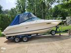 2001 Sea Ray 225 Weekender