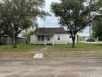Home For Sale In Sinton, Texas