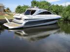 2002 Pershing 65