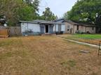 1411 W 5th St, Freeport, TX 77541