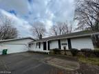 Home For Sale In Richmond Heights, Ohio
