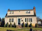 Single Family Residence, Exp Cape - Valley Stream, NY 56 Todd Rd