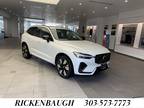 2024 Volvo XC60 Recharge Plug-In Hybrid T8 Plus Dark Theme