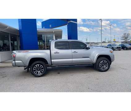 2021 Toyota Tacoma TRD Sport V6 is a Silver 2021 Toyota Tacoma TRD Sport Truck in Saint Albans WV