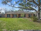 18214 Barbuda Ln, Nassau Bay, TX 77058