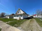 Home For Sale In Oakland, Illinois