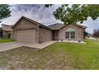 333 Hacienda Dr, Waxahachie, TX 75165