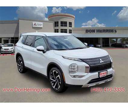 2024 Mitsubishi Outlander SE is a White 2024 Mitsubishi Outlander SE SUV in Plano TX