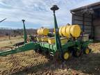 John Deere 7000 Planter For Sale In Gladys, Virginia 24554