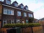 High Moor Crescent, Leeds, West Yorkshire, LS17 2 bed apartment to rent -