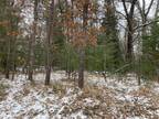 Mio, Nicely wooded and flat 3 acre parcel in a convenient