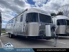 2024 Airstream Classic 33FBQ Queen