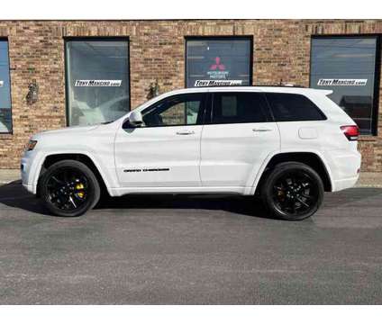 2018 Jeep Grand Cherokee Altitude 4x4 is a White 2018 Jeep grand cherokee Altitude Car for Sale in Clifton Park NY