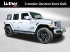 2021 Jeep Wrangler Silver, 19K miles