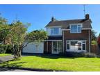 4 bedroom detached house for sale in Abbots Court Drive, Tewkesbury