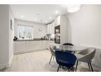 1 bedroom property for sale in Consort Drive, Leatherhead, Surrey