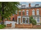 1 Bedroom Flat for Sale in Pembury Road