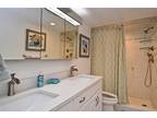 Condo For Sale In Sarasota, Florida