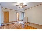 Condo For Sale In Chicago, Illinois