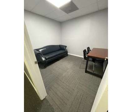 Mini suites in Palm Harbor at 2708 Alt 19 Palm Harbor, Fl 34683 in Palm Harbor FL is a Office Space
