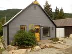 2 Bedrooms house, amazing yard in Crested Butte