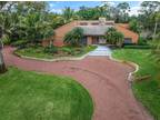 465 33rd Ave SW, Vero Beach, FL 32968