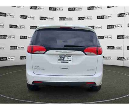 2020UsedChryslerUsedPacificaUsedFWD is a White 2020 Chrysler Pacifica Car for Sale in Gonzales LA