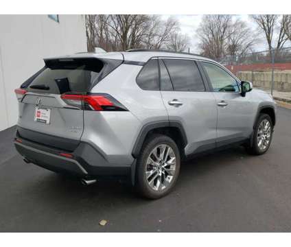 2019 Toyota RAV4 Limited is a Silver 2019 Toyota RAV4 Limited Car for Sale in Waukegan IL
