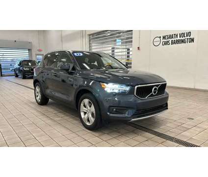 2022 Volvo XC40 Momentum is a Blue 2022 Volvo XC40 Car for Sale in Barrington IL
