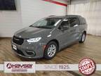 2022 Chrysler Pacifica Gray, 25K miles