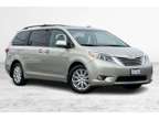 2017 Toyota Sienna Limited Premium 7-Passenger 57592 miles