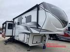 2024 Keystone Montana 3231CK 37ft