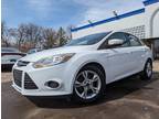 2014 Ford Focus SE Sedan SEDAN 4-DR