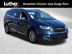 2022 Chrysler Pacifica Blue, 29K miles