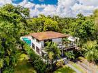 Parking, pool, 3 bedrooms, luxurious house in Miami