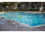 Townhouse 2 bedroom Pool & Spa in Hermosa Village Anaheim
