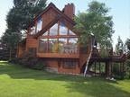 3 Bedroom House, Hot Tub and Mountain View in Steamboat Springs