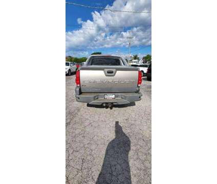 2002 Chevrolet Avalanche 1500 for sale is a Grey 2002 Chevrolet Avalanche 1500 Trim Car for Sale in South Chicago Heights IL