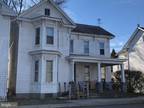 Flat For Rent In Mechanicsburg, Pennsylvania