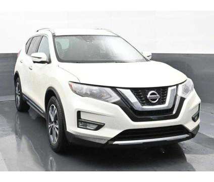 2017 Nissan Rogue SL is a White 2017 Nissan Rogue SL Car for Sale in Michigan City IN